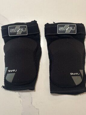 Snafu Knee Or Elbow Pads Skate Rollerblade Skateboarding - Age 8 to 14